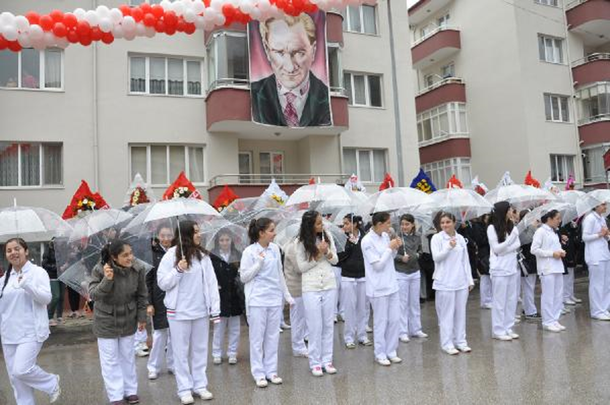 Milli Eğitim Bakanı Dinçer\'den Mescit Değerlendirmesi (2)