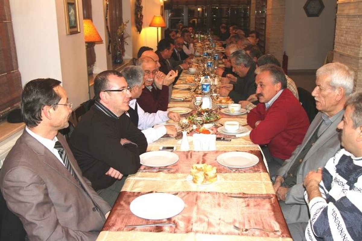 Muhtarlardan Başkan Aksoy\'a Teşekkür