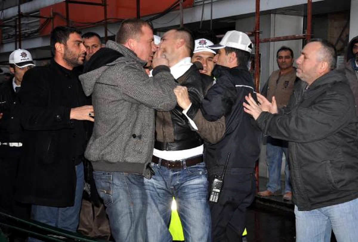 Polisle Tartışan Minibüsçü Karakolluk Oldu