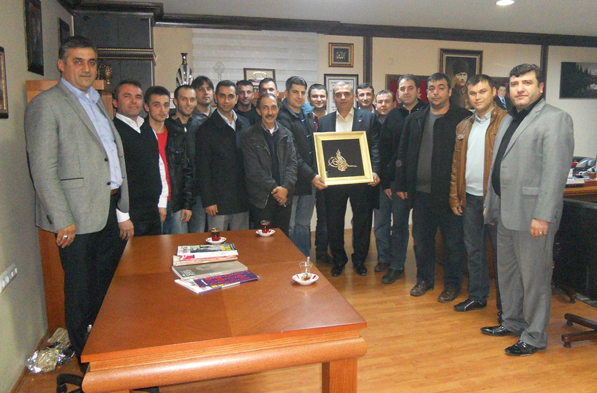Sendika Üyelerinden Odabaş\'a Teşekkür Tuğrası