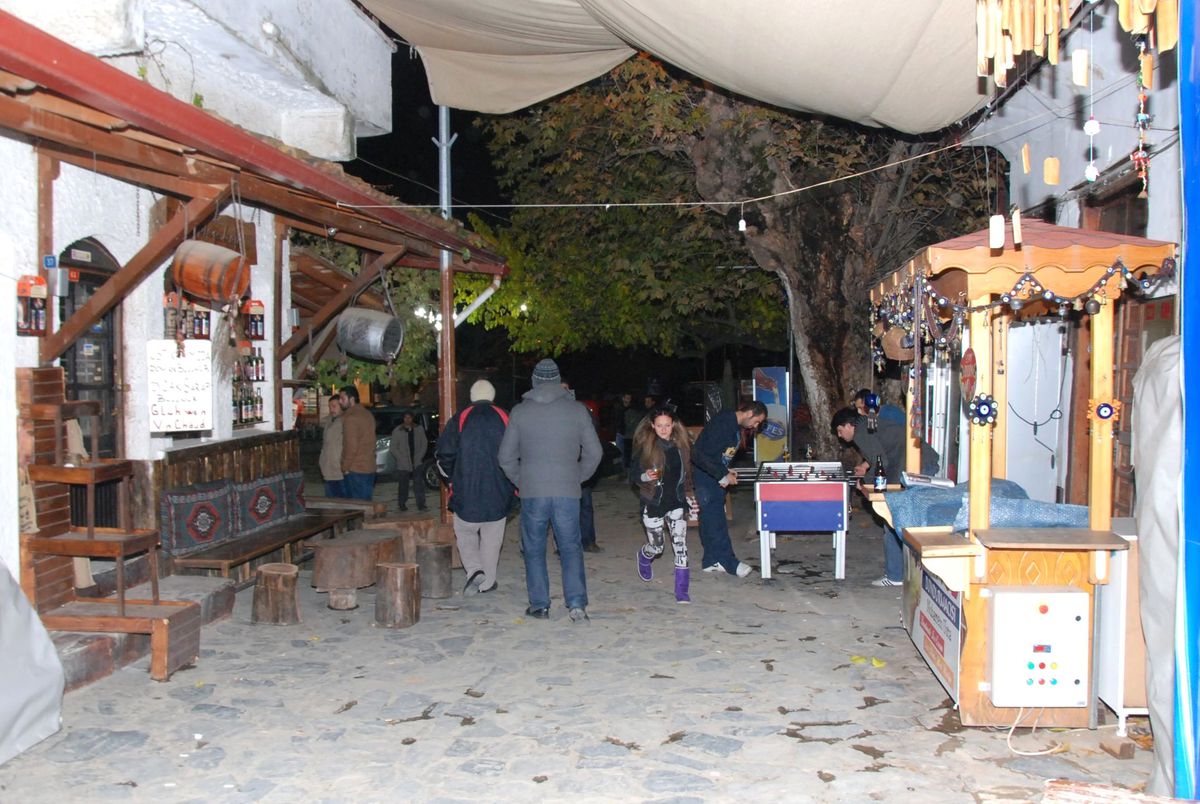 Şirince\'de "Aşırı İlgi" Beklentisi Rezervasyonları İptal Ettirdi