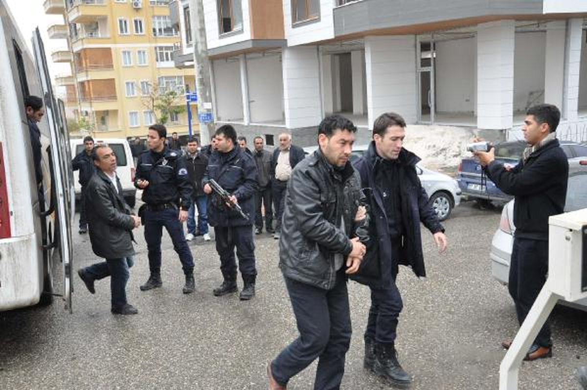 Telefon Dolandırıcılarına Şafak Operasyonu: 21 Gözaltı
