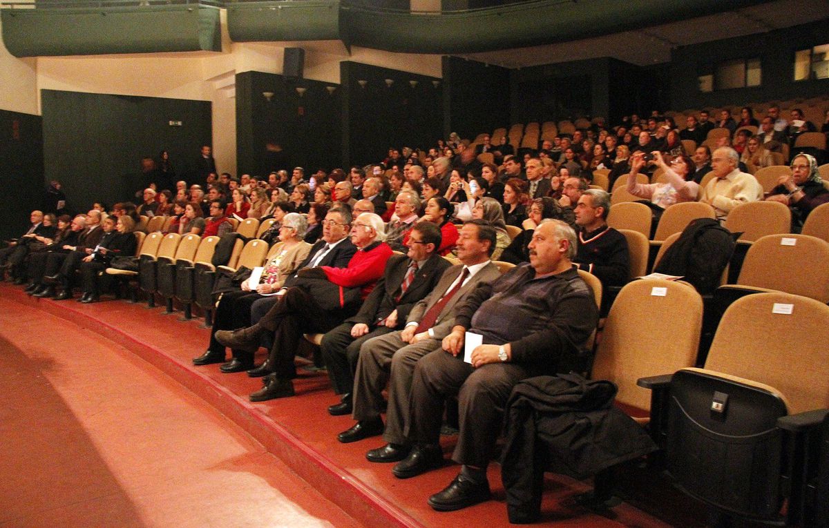 2012 Nostaljik Şarkılarla Uğurlandı