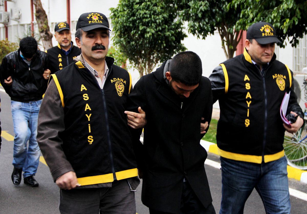 4 Bin TL Değerindeki Kabloyu Bin TL\'ye Sattılar