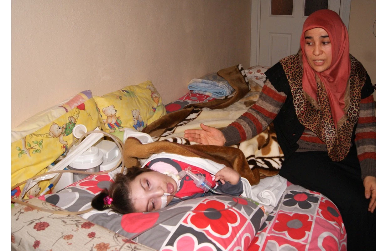 9 Yaşındaki Elif Nur Elektrikler Kesilirse Ölecek