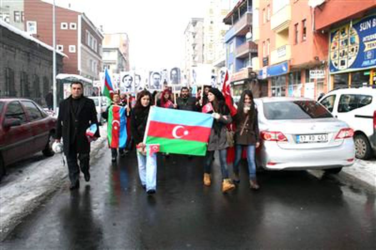 Asala'nın Şehit Ettiği Türk Diplomat Kars'ta Anıldı