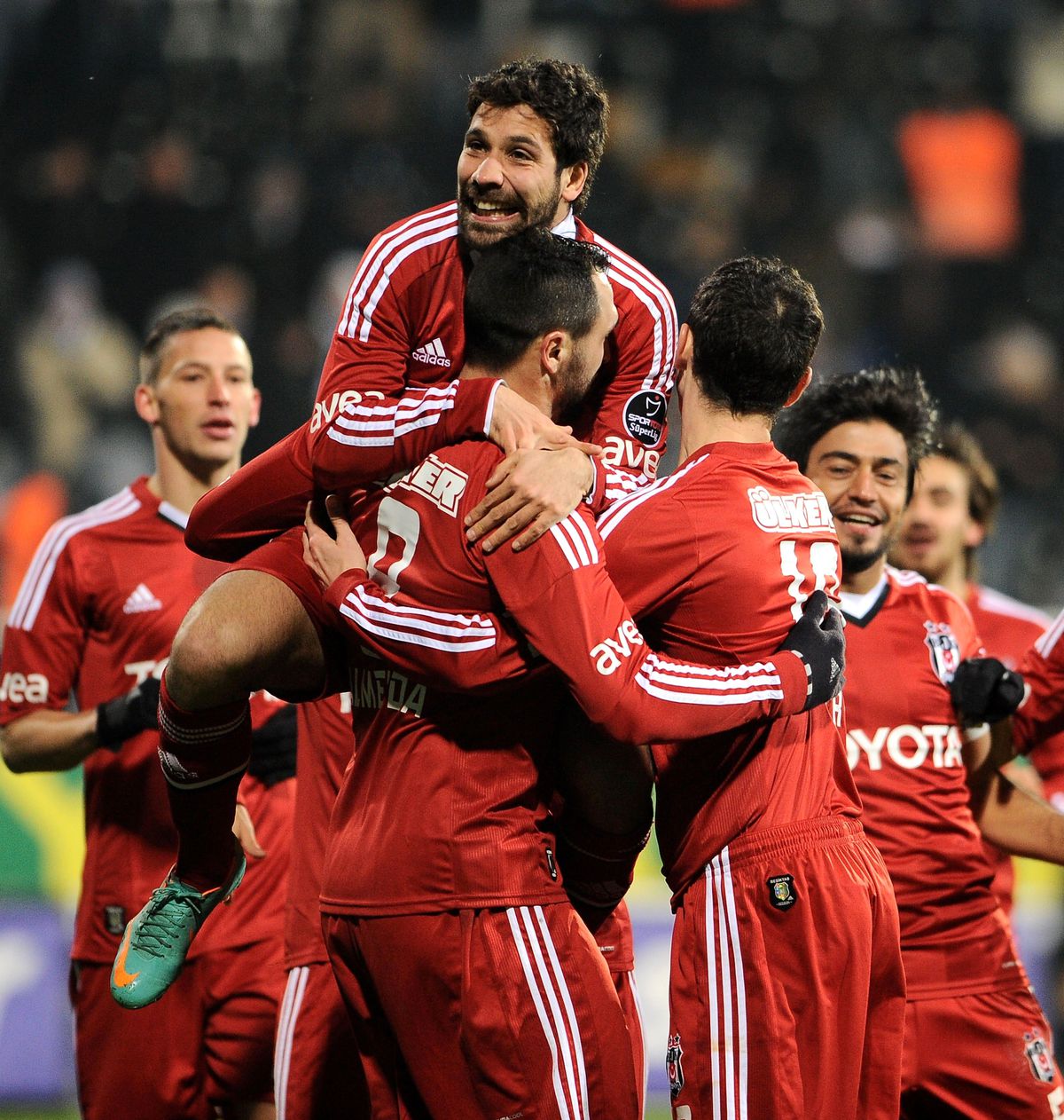 Beşiktaş\'ta 11 Gün İzin