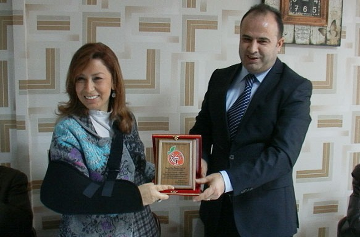 Eczacılar Odası\'ndan Çalık\'a Teşekkür Plaketi