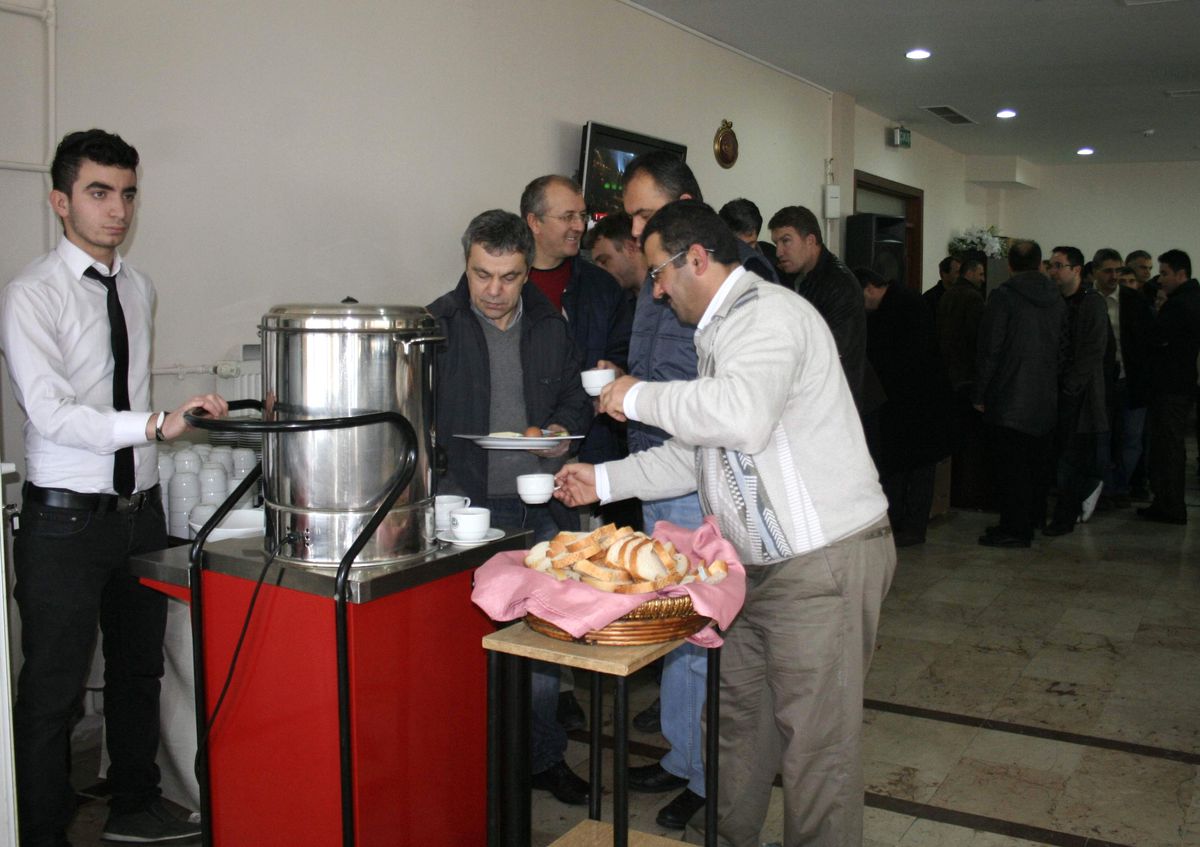 Eğitim-Bir-Sen, Üyeleri ile Kahvaltıda Buluştu