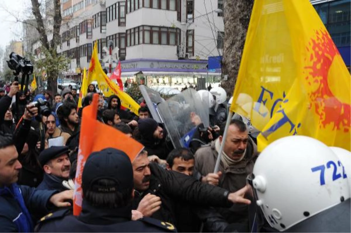 Eğitim- Sen\'in İzmit\'teki Protesto Yürüyüşünde 5 Gözaltı