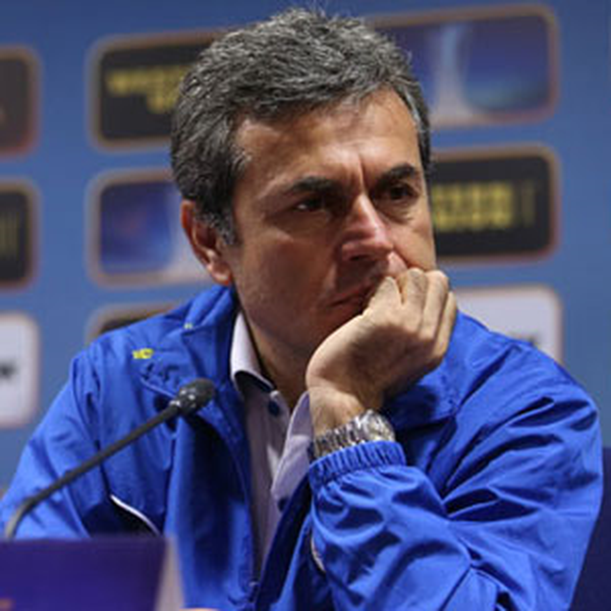 Fenerbahçe Teknik Direktörü Kocaman İstifa Etti