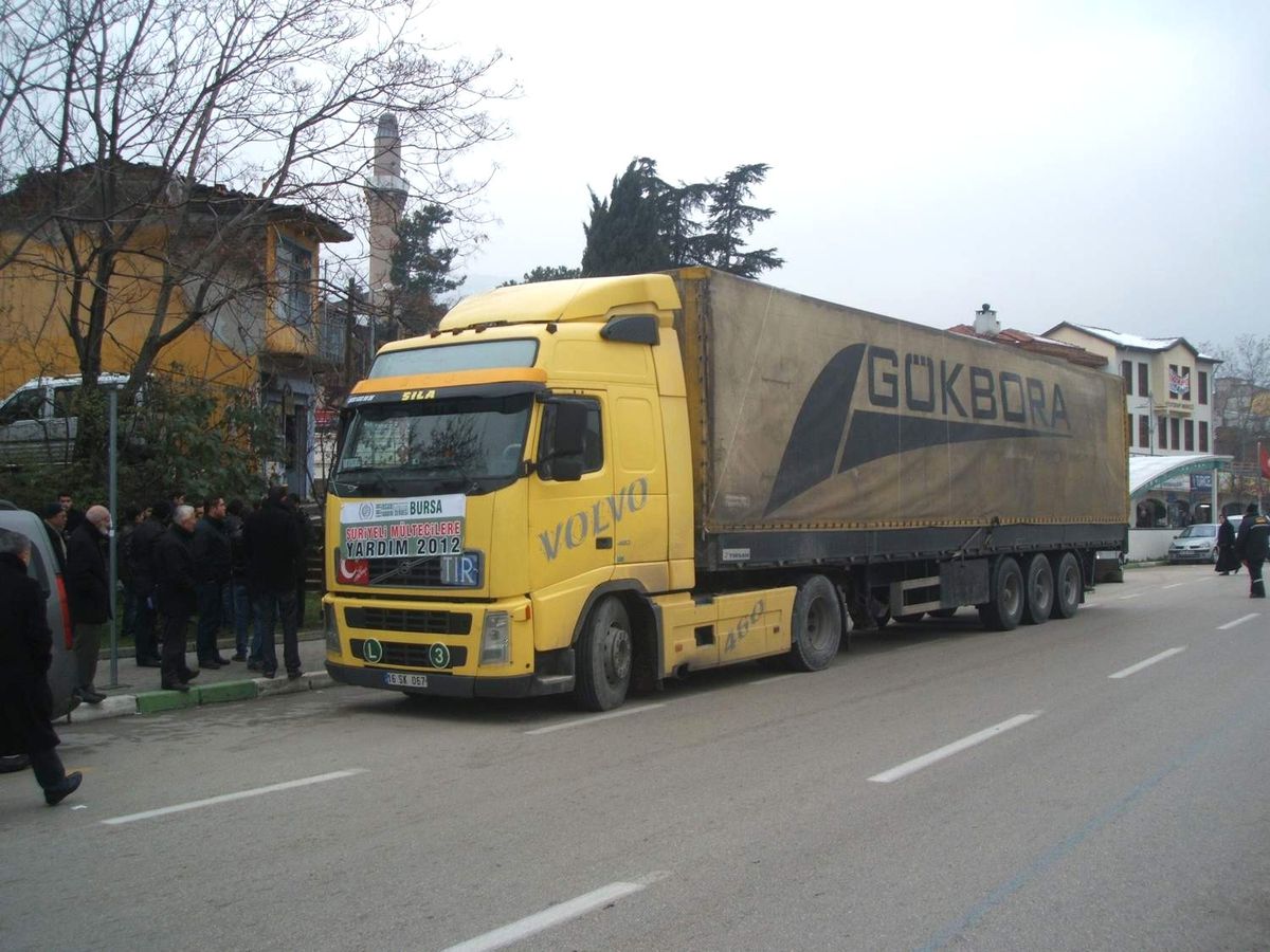 İhh\'dan Suriye\'ye Yardım Eli