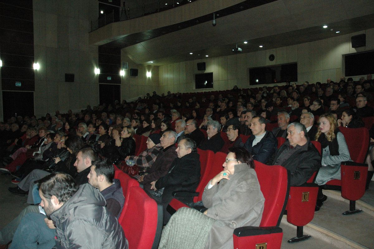 Kamer Genç \'Milli Anayasa Forumu\'na Katıldı
