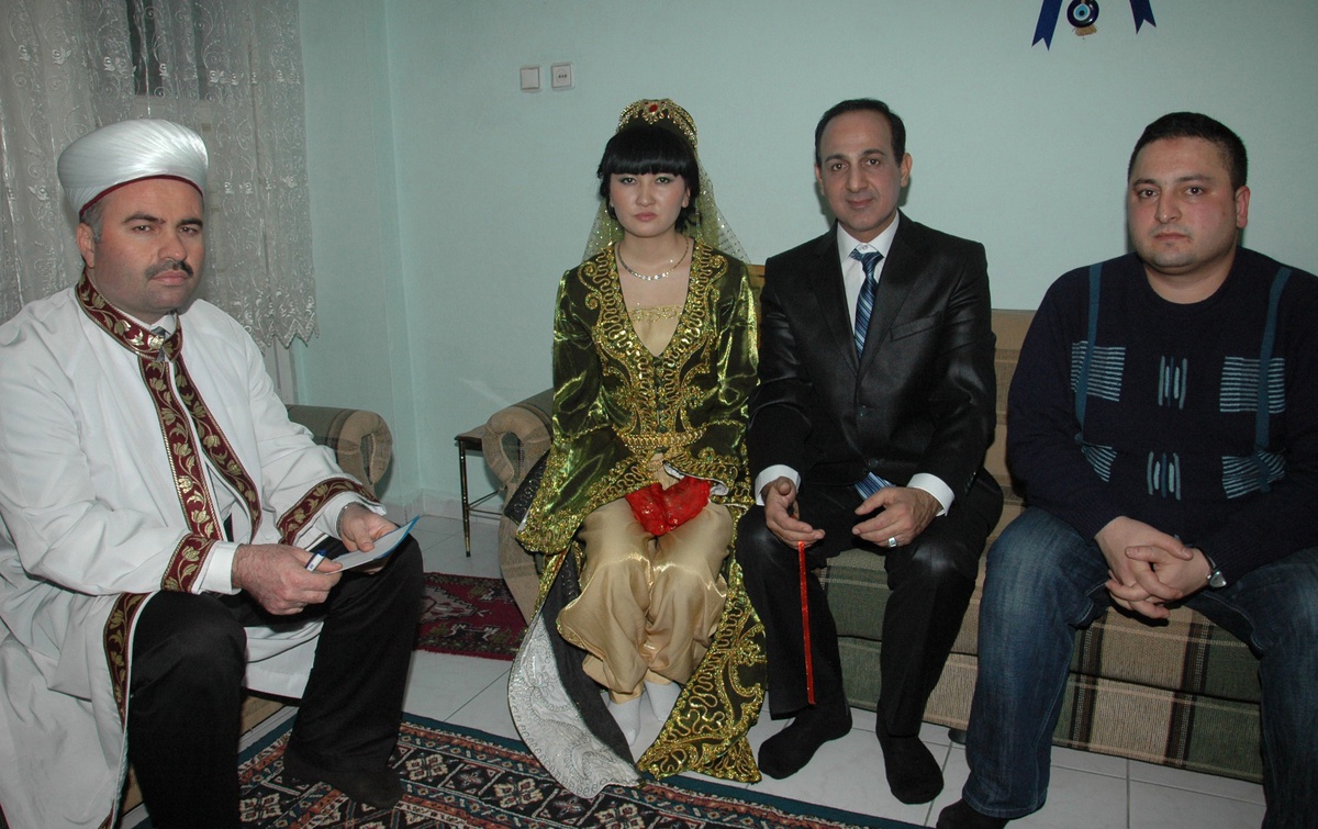 Kazak Gelin, Dini Nikah İçin Türkiye\'yi Seçti