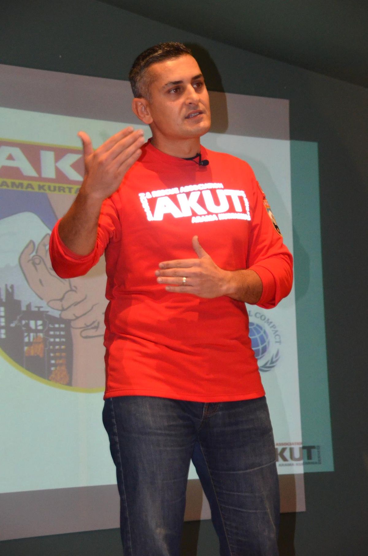 Marmaris Akut\'tan \'Deprem Bilinçlendirme\' Semineri