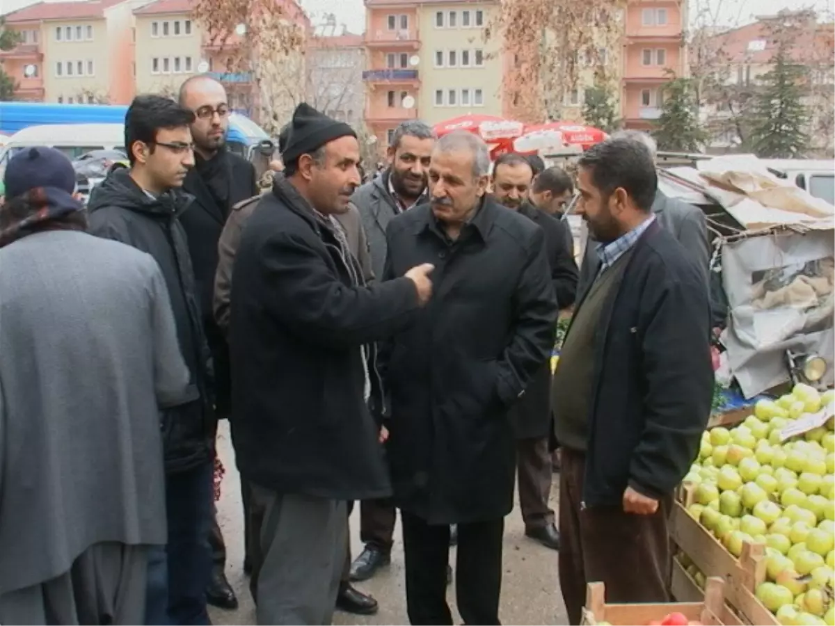 Milletvekili Şahin Pazar Esnafını Ziyaret Etti