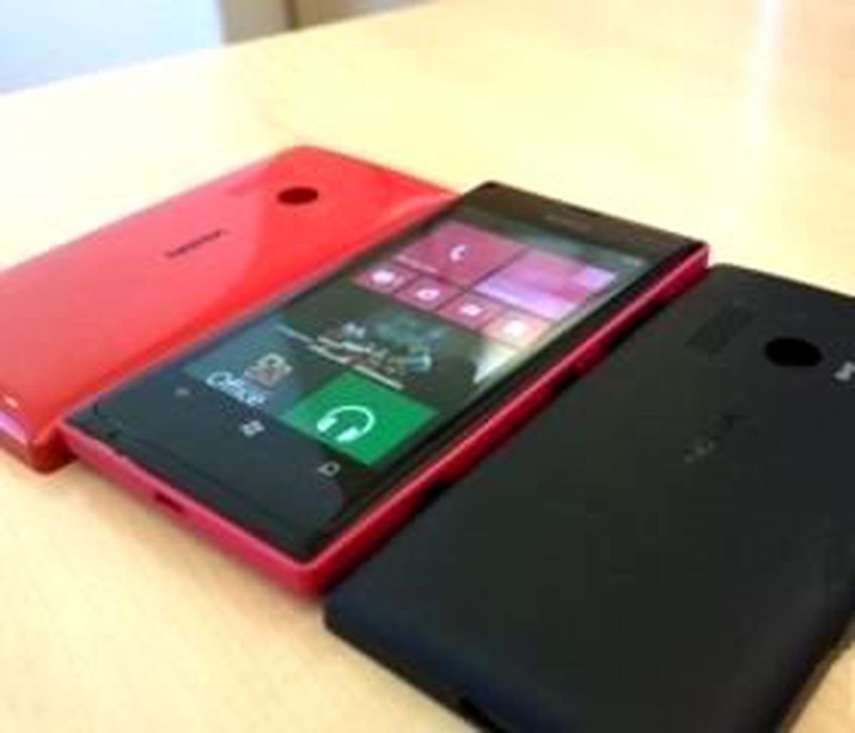 Nokia Lumia 505\'den İlk Görüntü