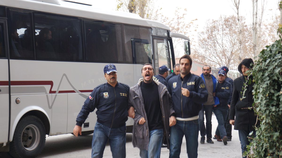 ODTÜ\'deki Olaylara 8 Tutuklama İstemi