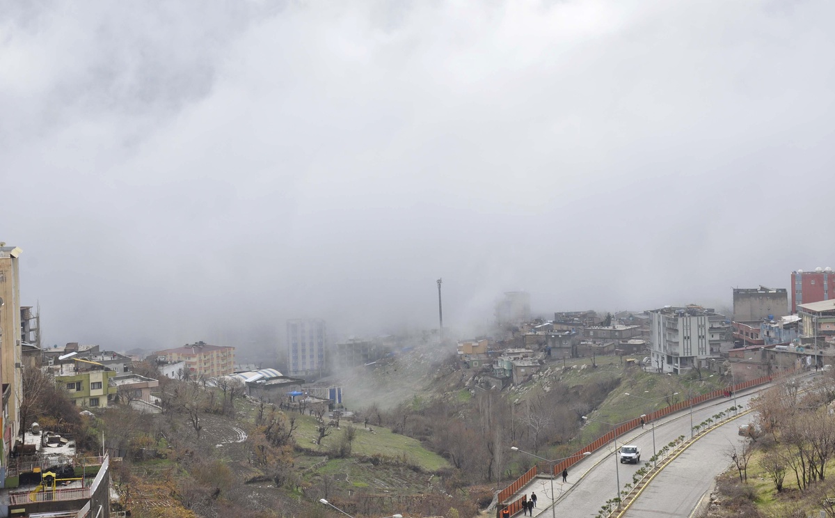 Şırnak\'ta Sis Hayatı Olumsuz Etkiledi