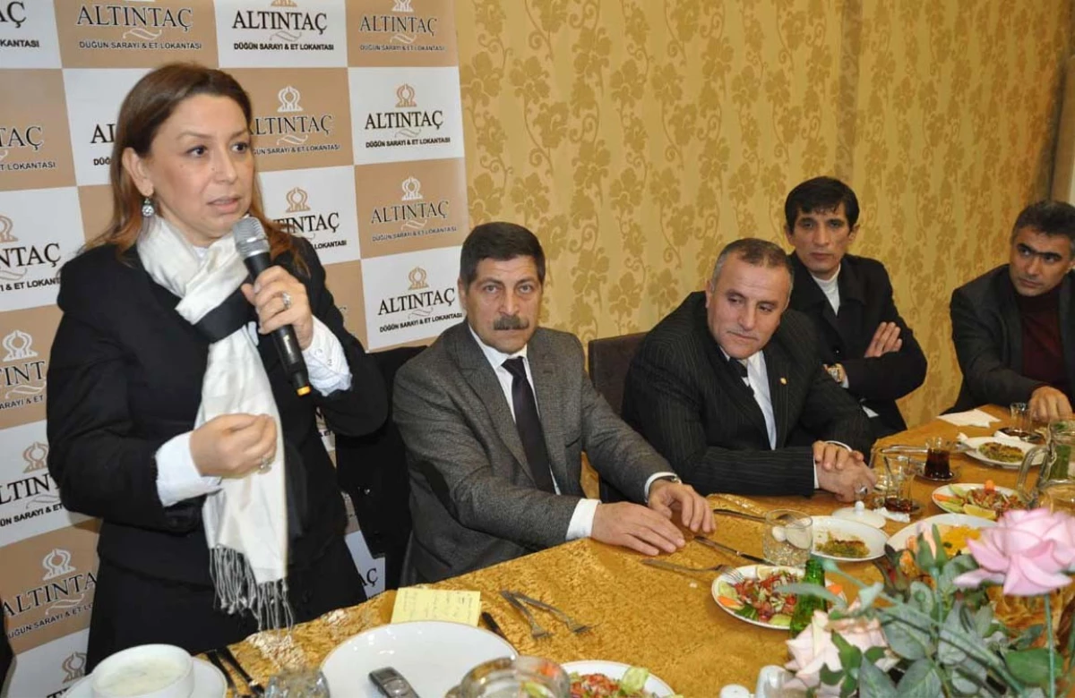 Spor Yazarları, Yeni Malatyaspor\'a Yemek Verdi