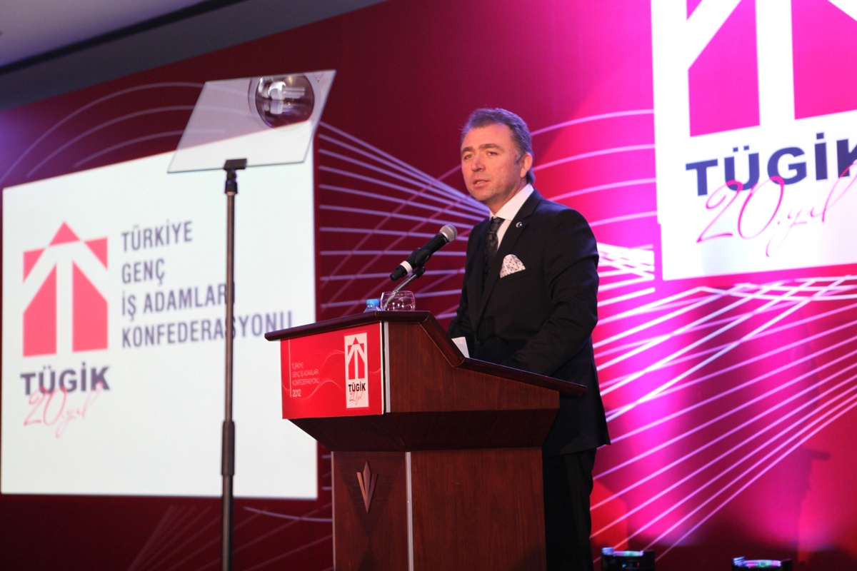 "Bankalar Ekonomiyi Yavaşlatıyor"