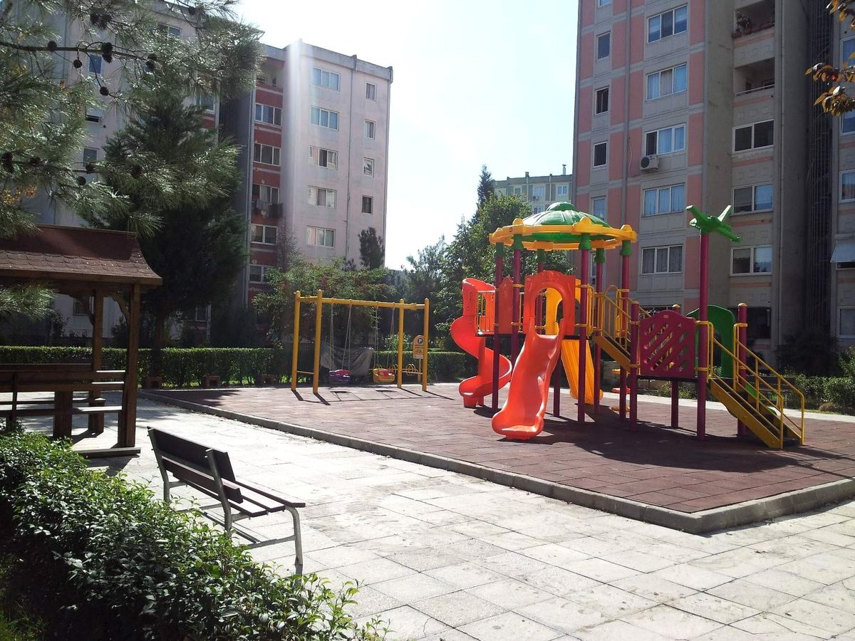 Yahya Kaptan\'da Parklar Yenilendi