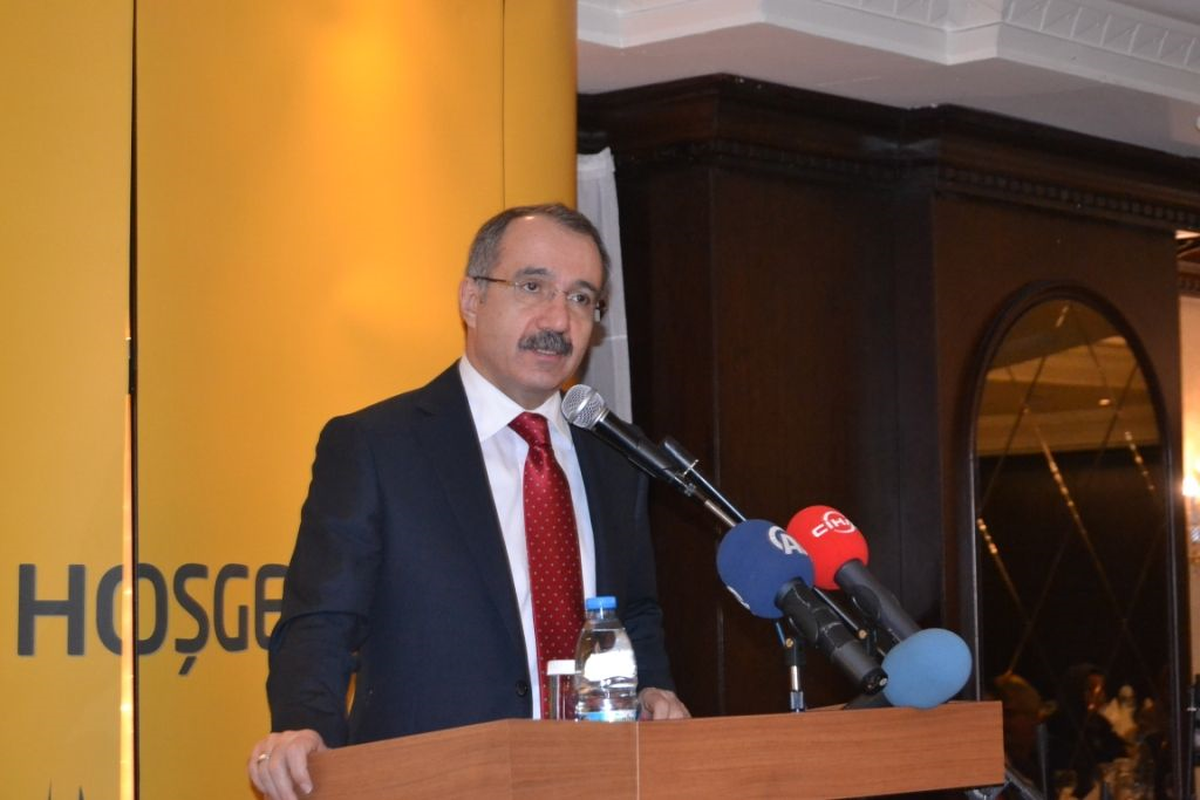 Bakan Dinçer: "Eğitimi 12 Yıla Çıkarmamız Gerekiyordu"