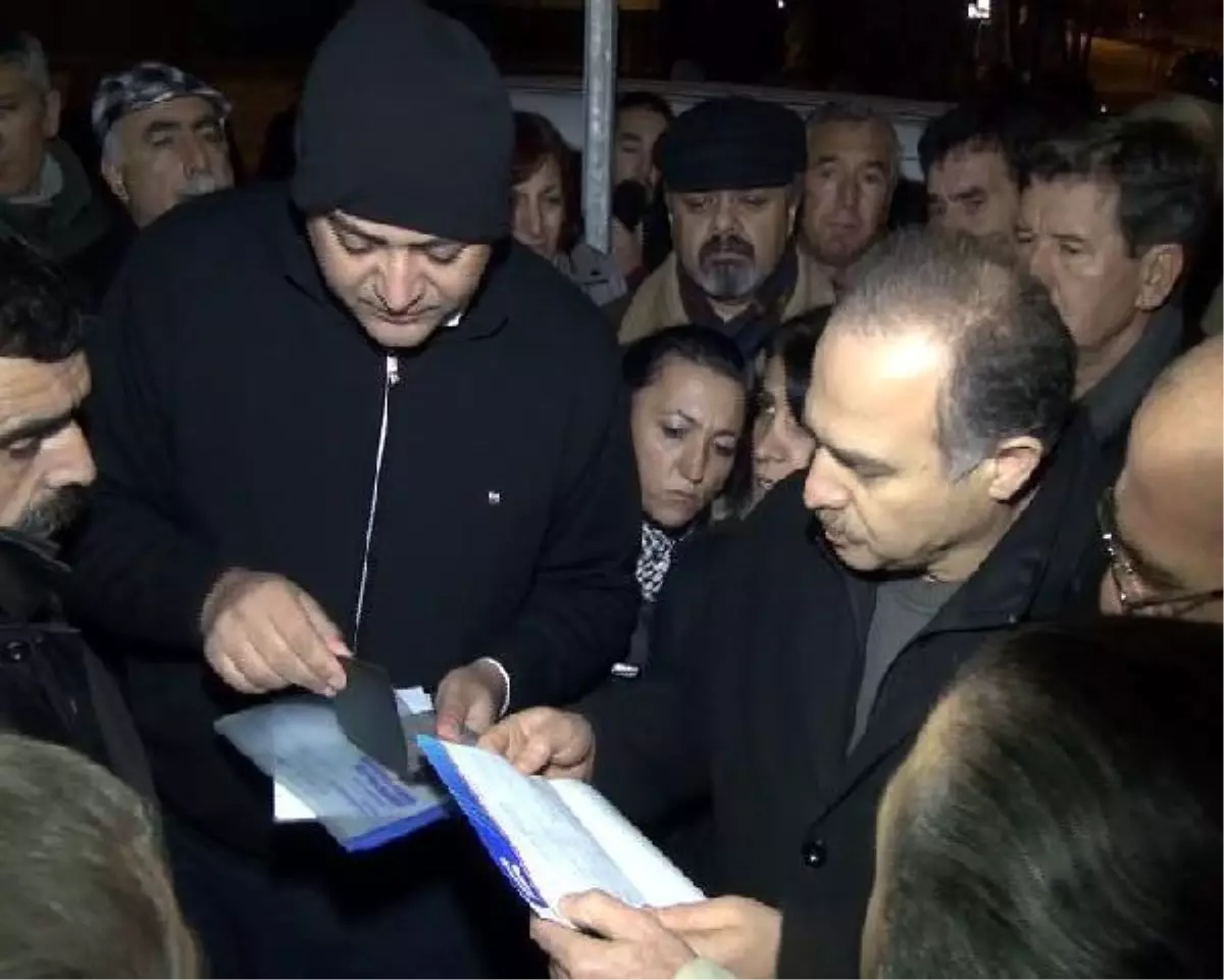 CHP Milletvekili Gök Devreye Girdi, Kahramanmaraş\'taki Anma Törenine Otobüs Hareket Etti