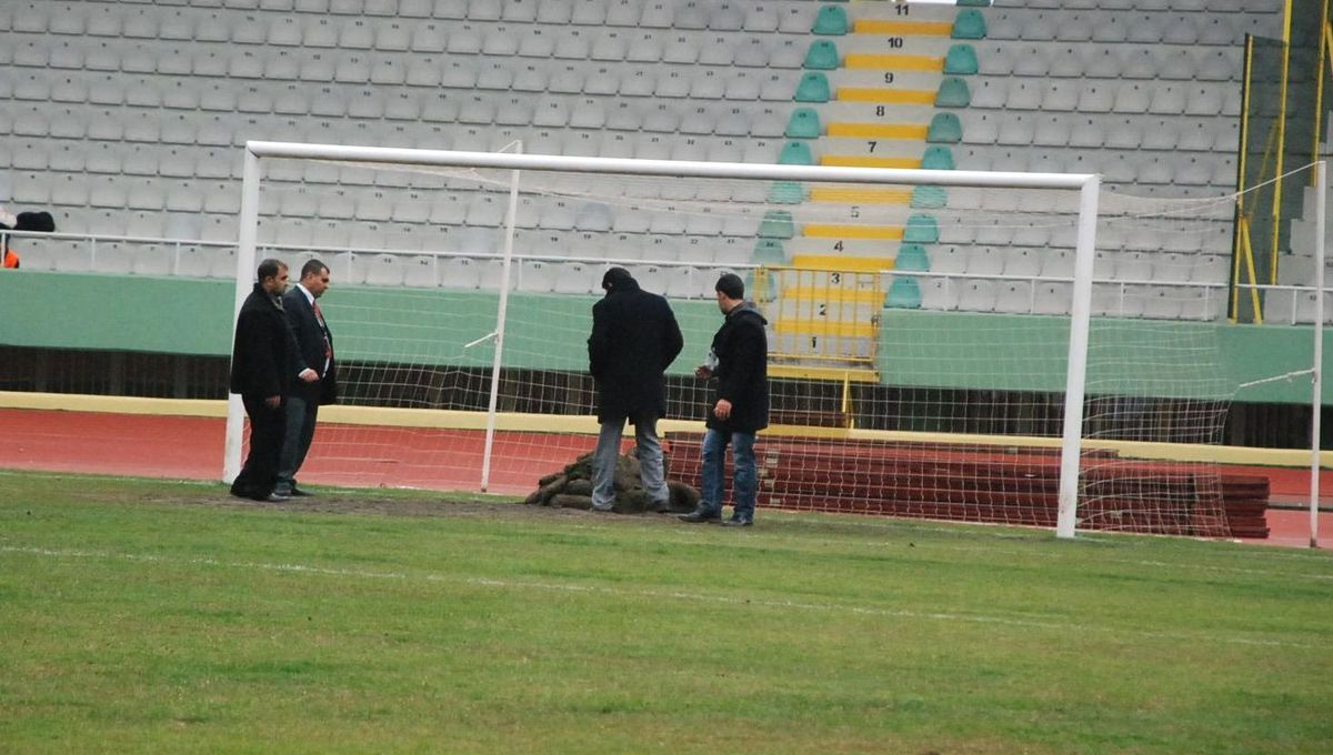 Futbolcuların Saha İsyanı