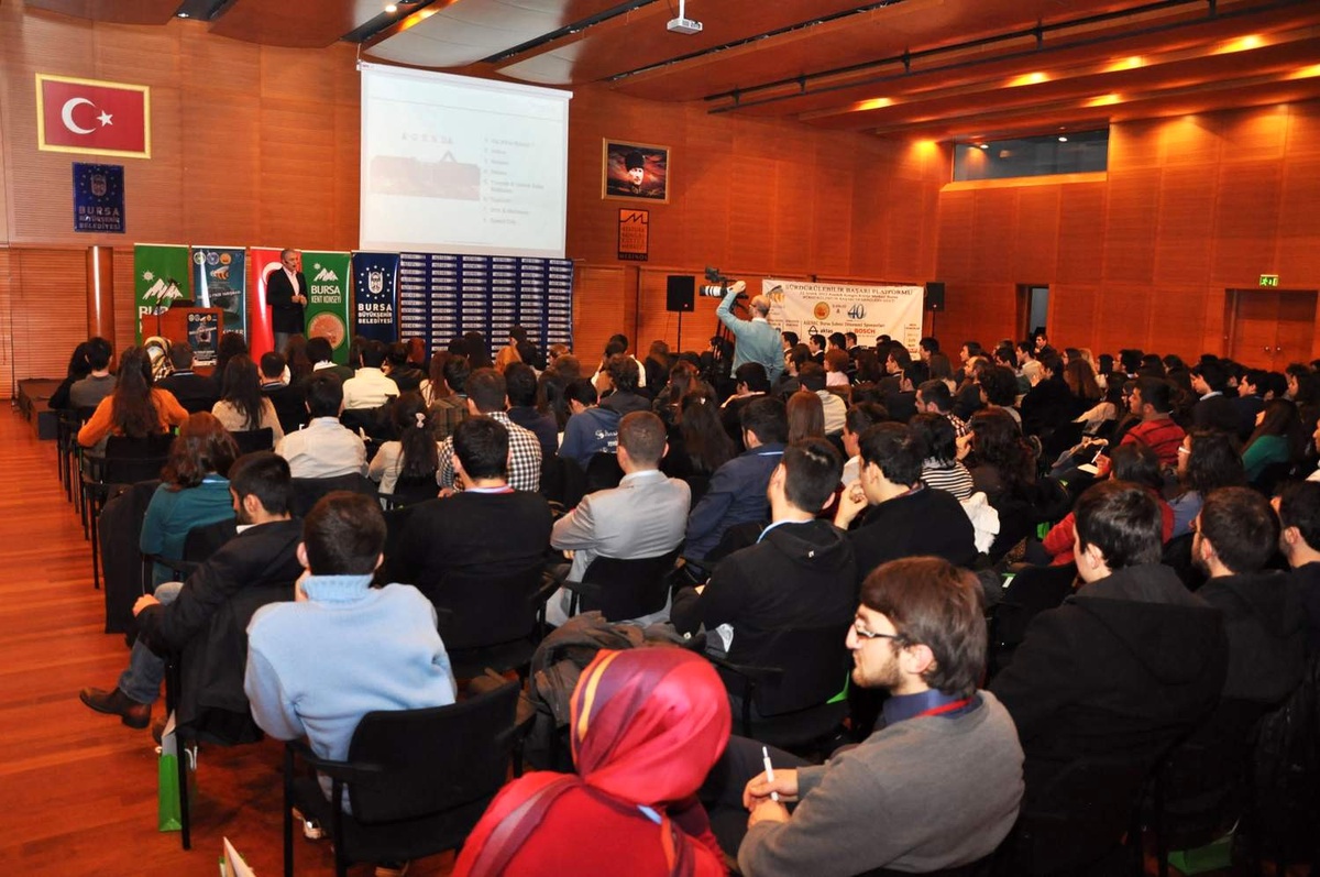 Gençler Sektör İçin Yeni Fikirler Üretecek