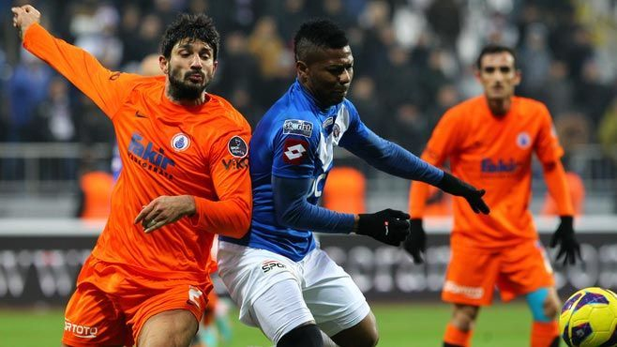 Kasımpaşa Kulübü, İstanbul Büyükşehir Belediyespor\'un Hükmen Mağlup Sayılması İçin Başvuruda...
