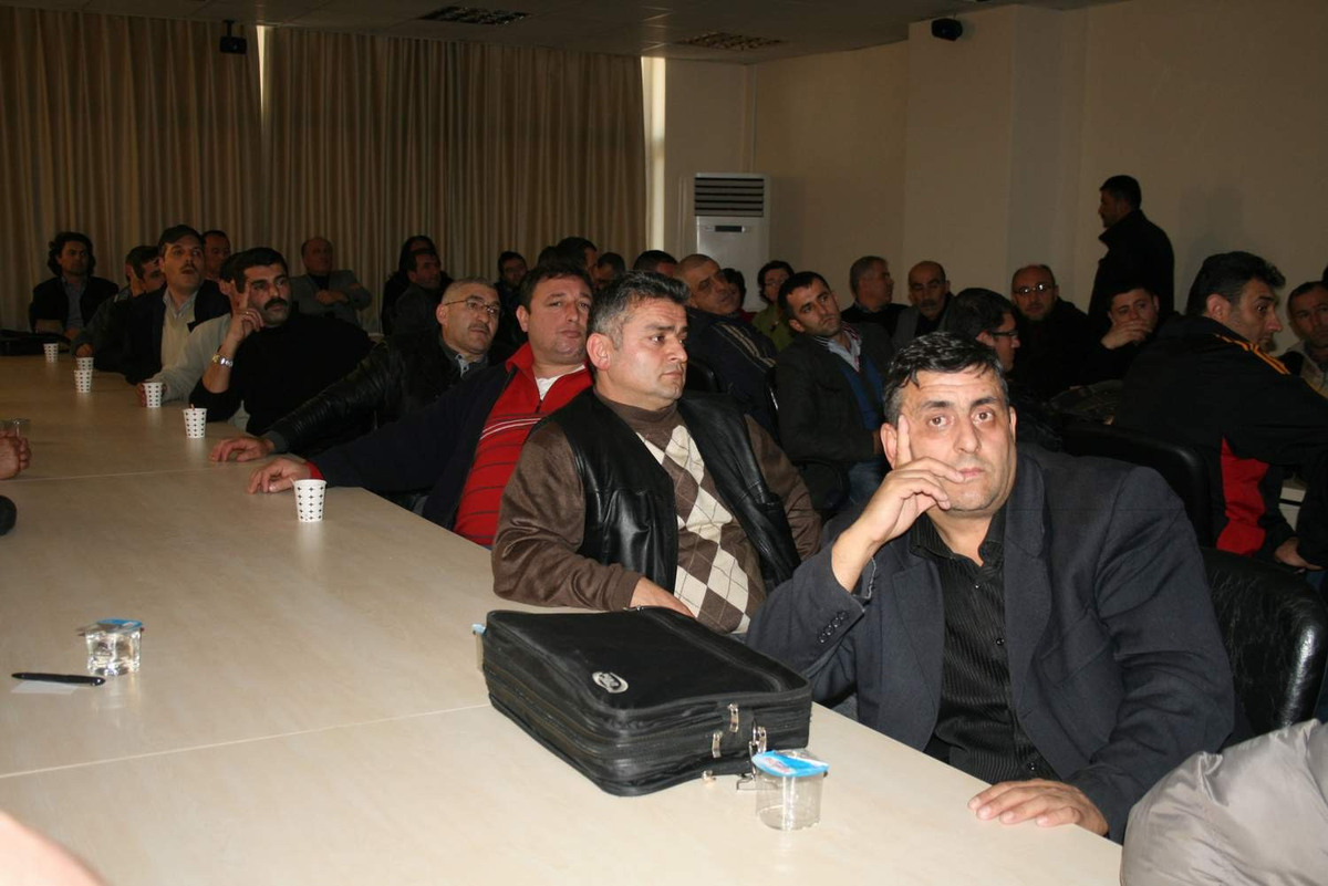 Kocaeli\'de Mezbaha Personeline Zoonoz Semineri