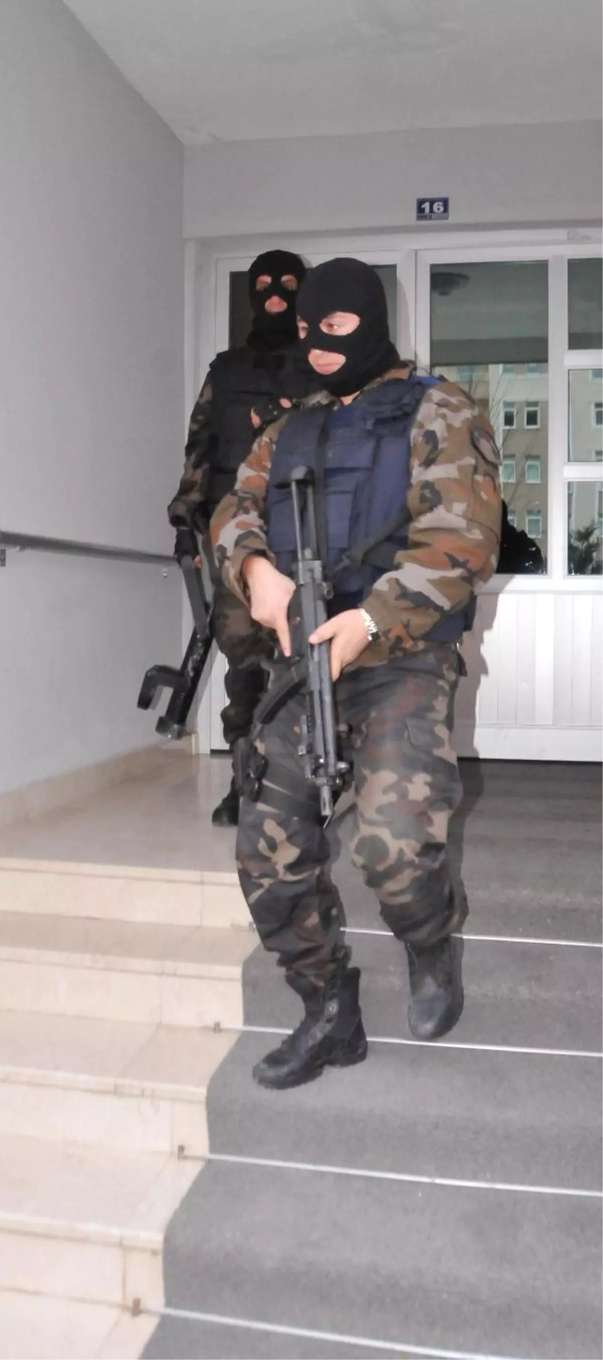 Konya\'da Suç Örgütüne Operasyon: 20 Gözaltı