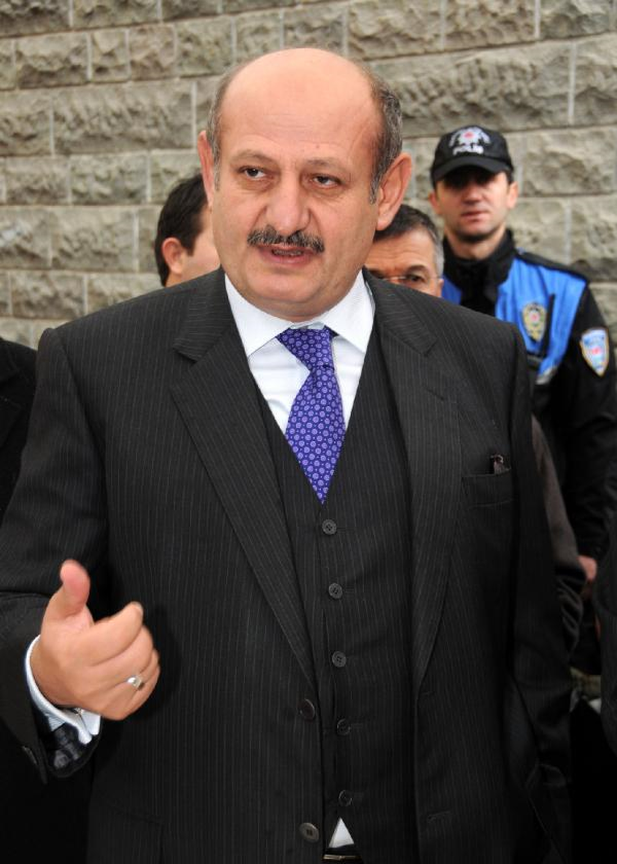 Rize Belediye Başkanının Oturduğu Binada \'Tuhaf\' Olay