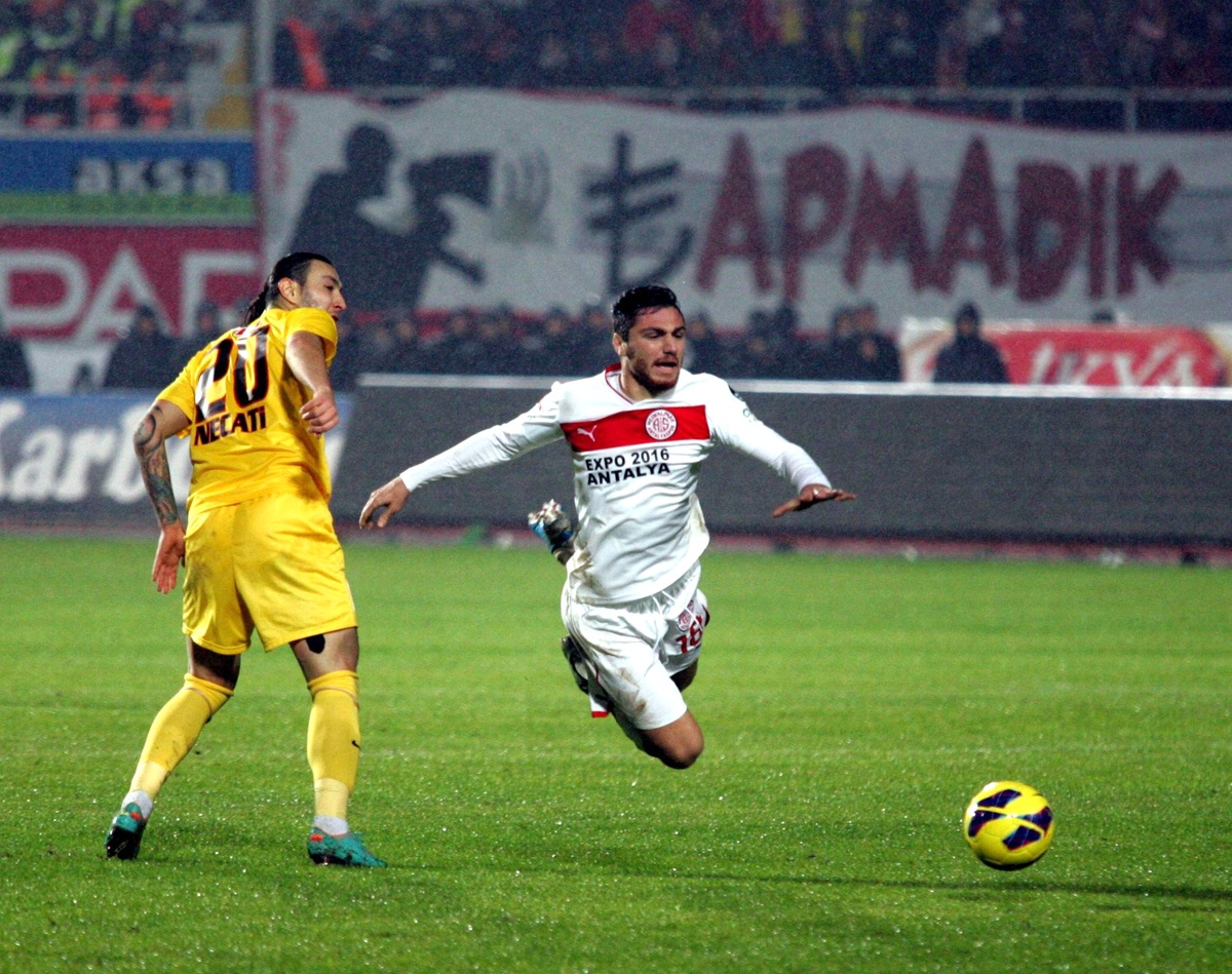 Medical Park Antalyaspor, Eskişehirspor\'u Yendi