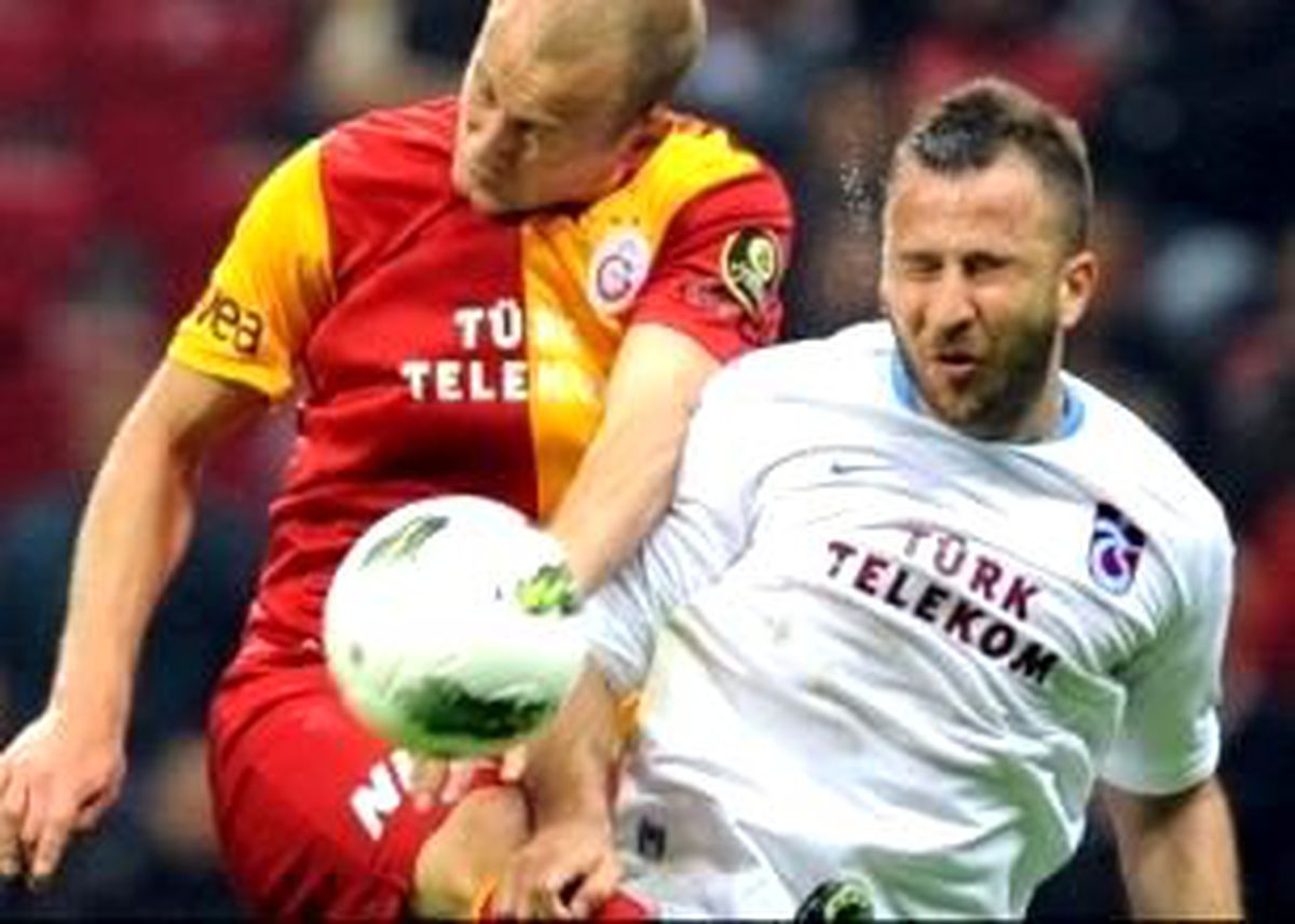 Ve Lider Sahne Alıyor!