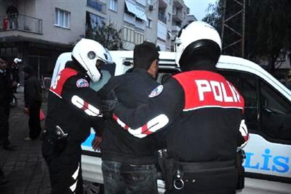 Yan Bakma Kavgası: 3 Yaralı