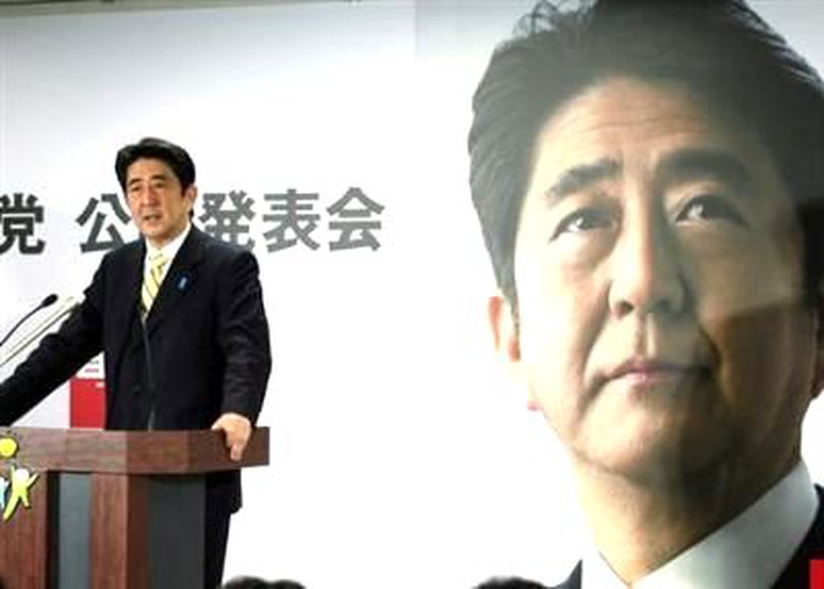 Abe\'den Boj\'a Ültimatom