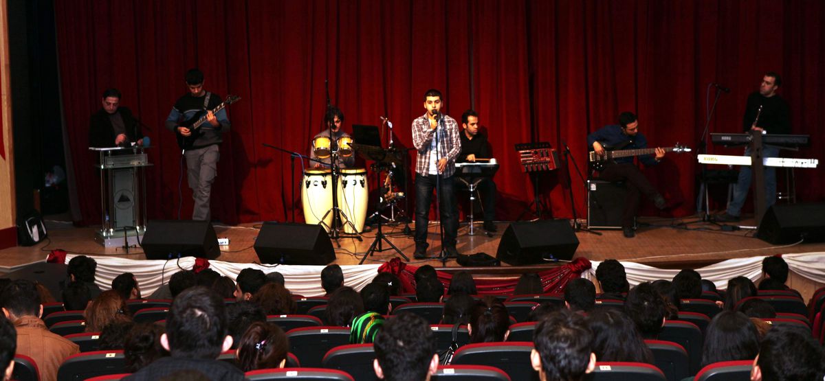Adıyaman Üniversitesi\'nde Finaller Öncesi Moral Konseri