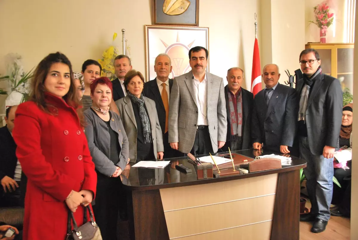 AK Parti Aydın Milletvekili Erdem Merkez İlçe Yönetimi ile Bir Araya Geldi