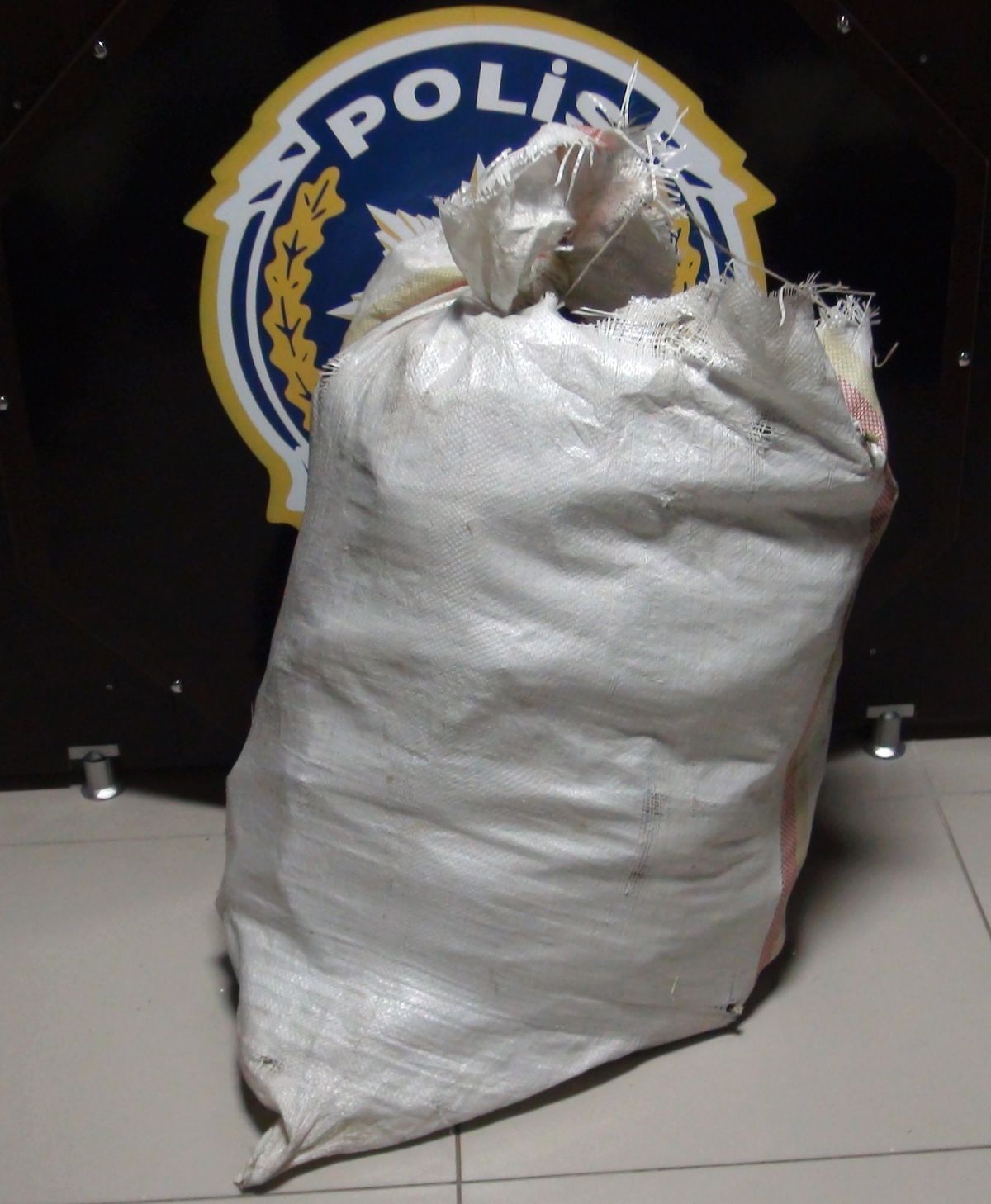 Bingöl\'de 10 Kilo Esrar Ele Geçirildi