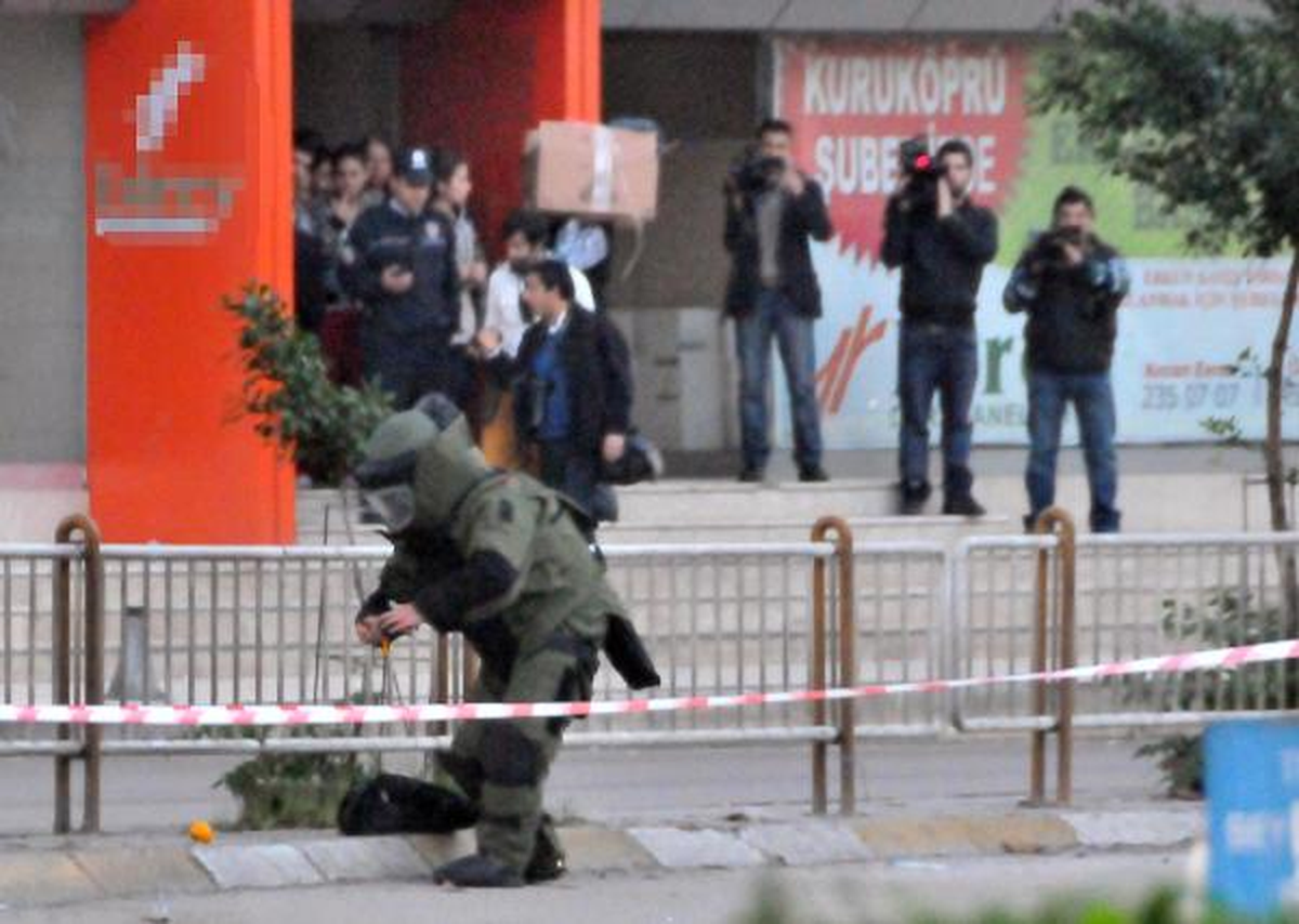 Bomba Korkusu Yaşatan Çantadan Portakal Çıktı