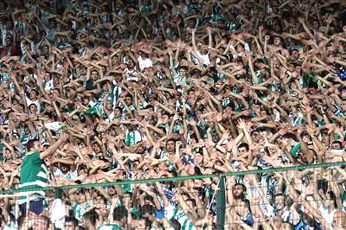 Bursaspor\'da \'Yönetim İstifa\' Sesleri