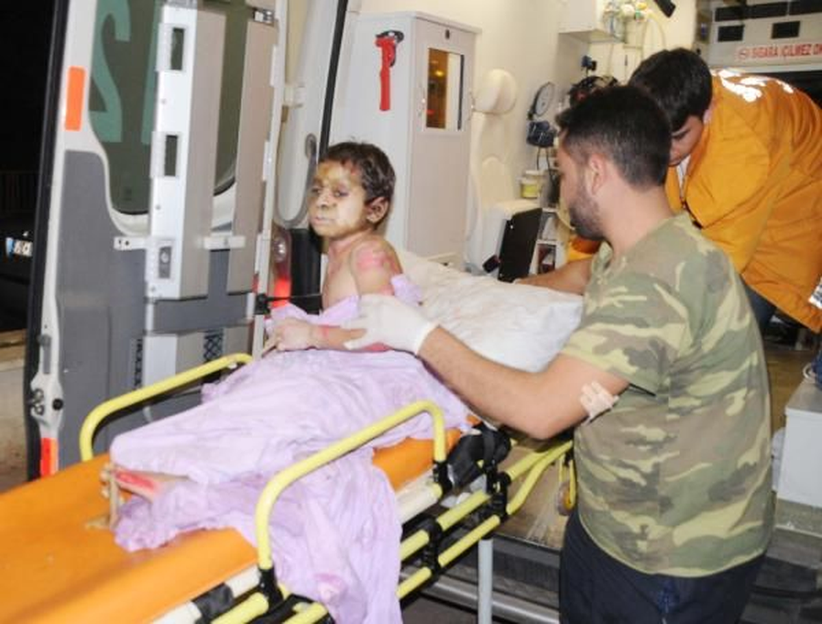 Çadır Kentte Yangın: 5 Yaralı