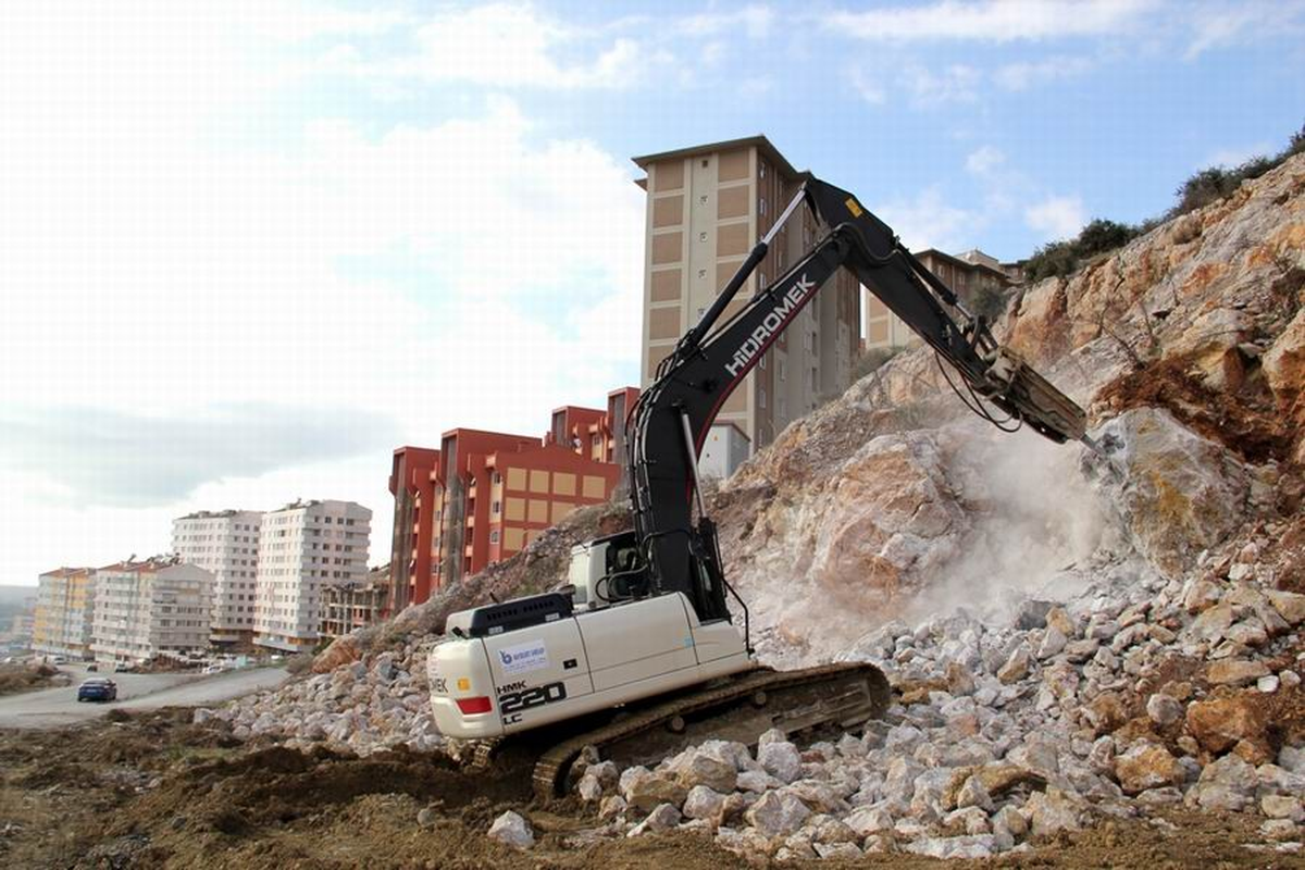 Edremit Çevre Yolu Tamamlanıyor
