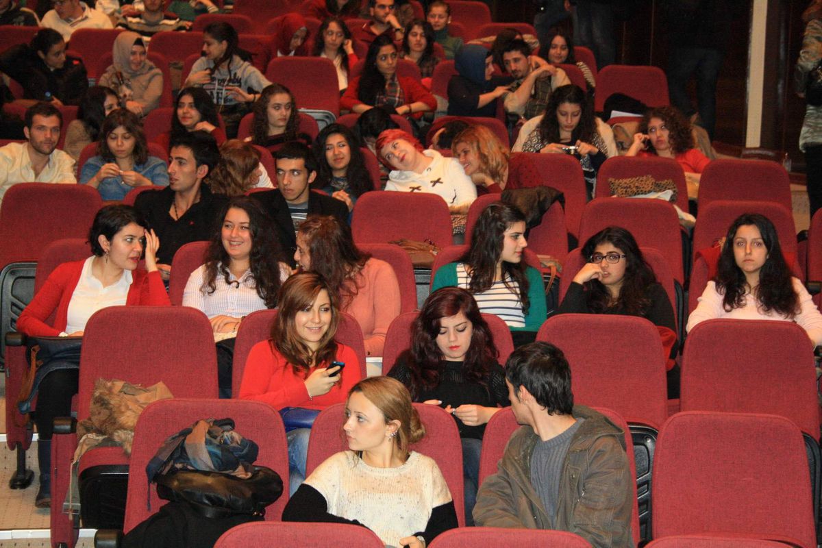 Erciyes Üniversitesinde Levent Kırca Gerginliği