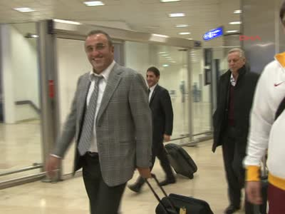 Galatasaray İstanbul\'a Döndü