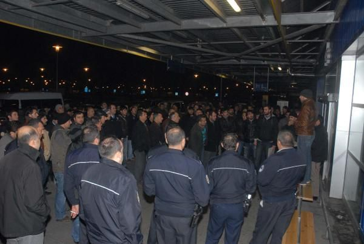 İzmir Merkezli Suç Örgütü Operasyonu