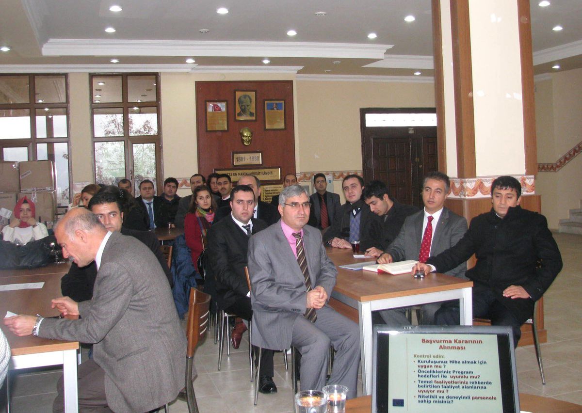 Kamu Personeline AB Proje Eğitimi