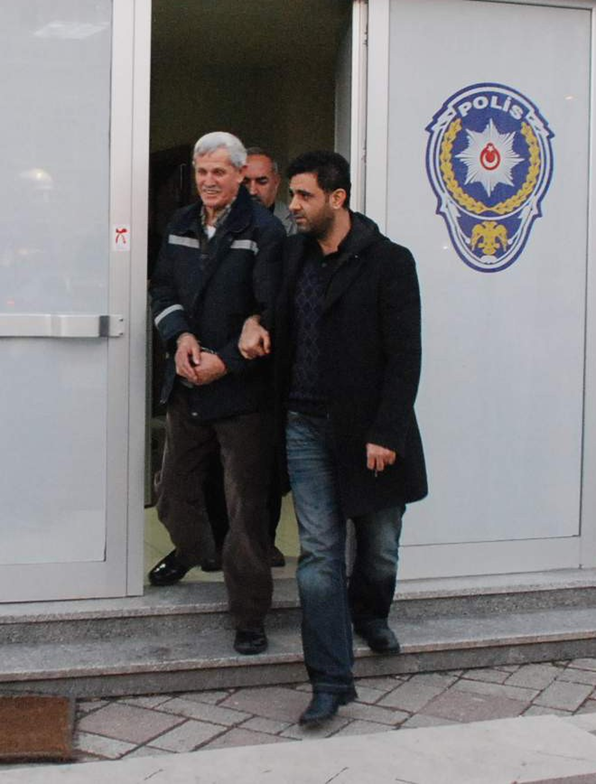 Kasten Adam Öldürmeye 10 Yıl 15 Gün Hapis Cezası
